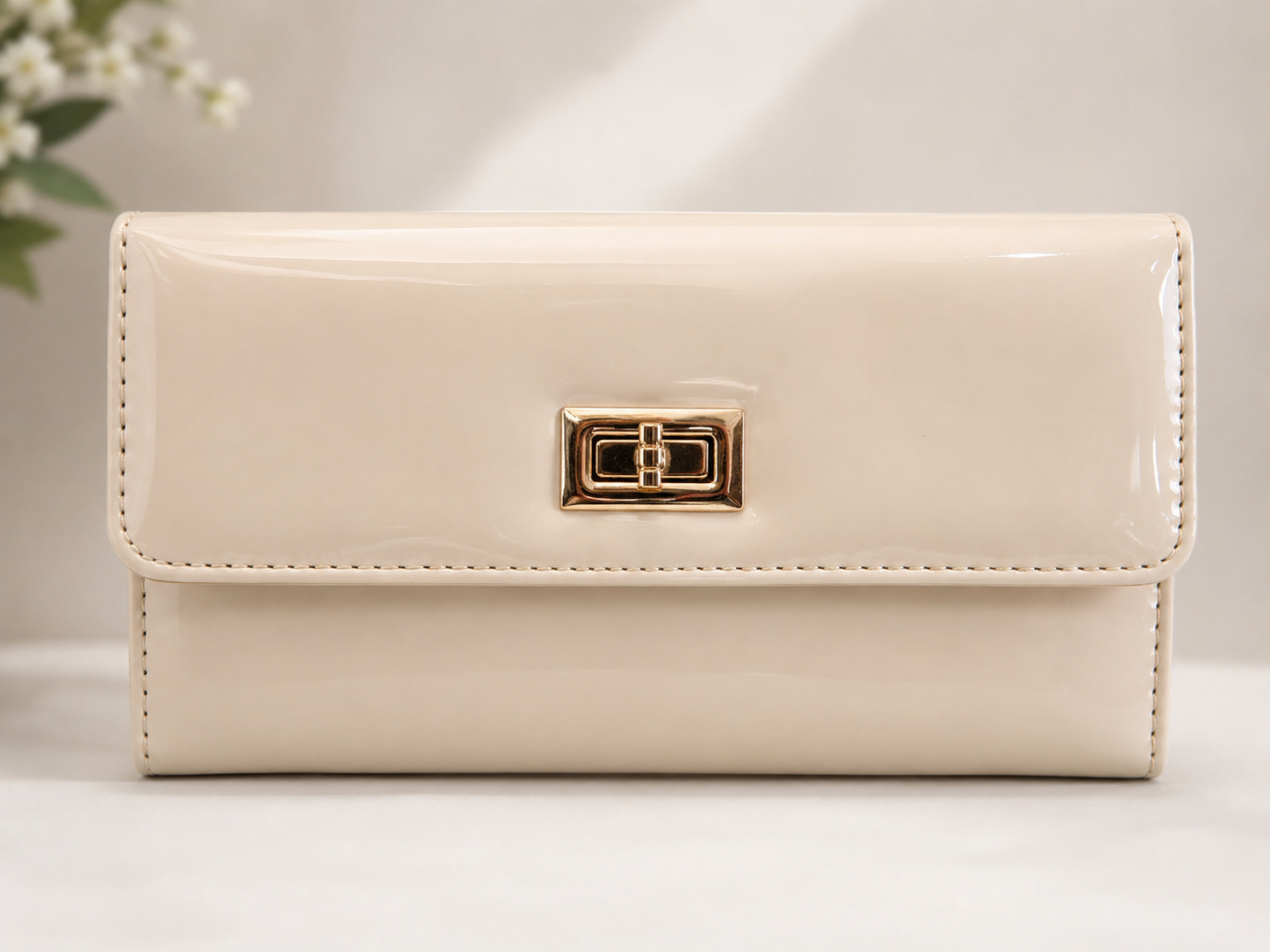 Glossy Luxe Patent Clutch Bag