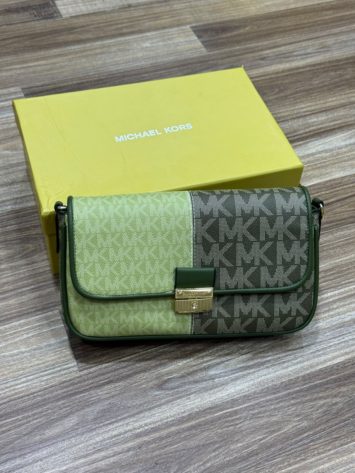 Elegant MK Pattern Shoulder Bag 👜✨