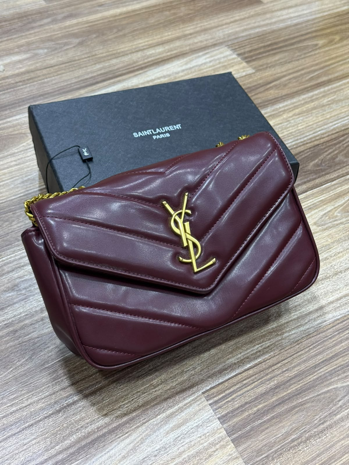 Luxe Quilted Shoulder Bag 👜✨